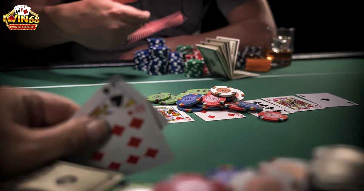 Cách áp dụng thứ tự bài Poker vào chiến lược cược thông minh